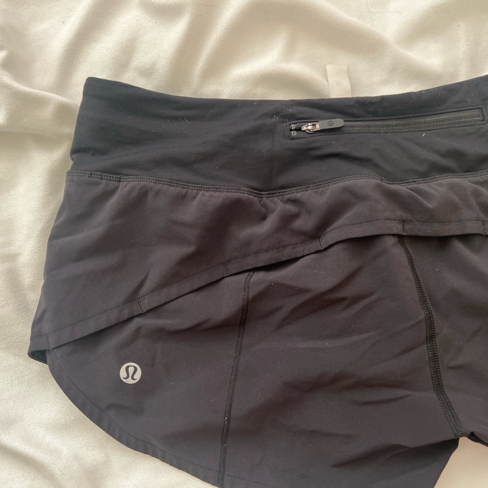 LULULEMON Speed Up Shorts!